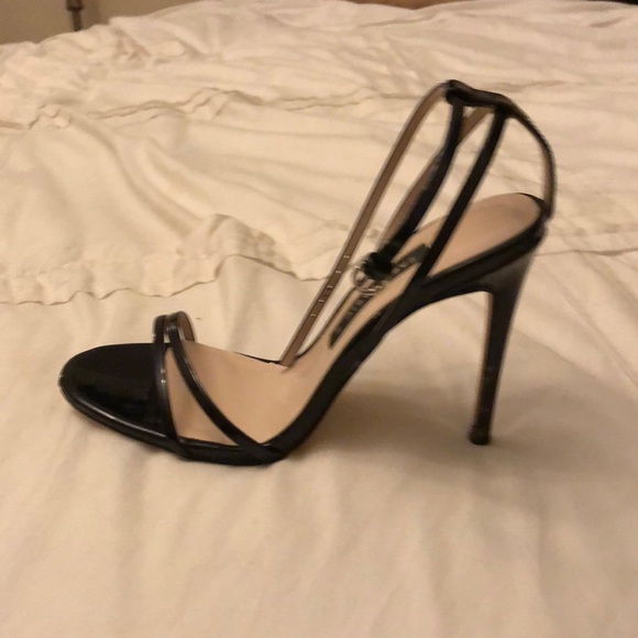 Women’s heels - Picture 2 of 4